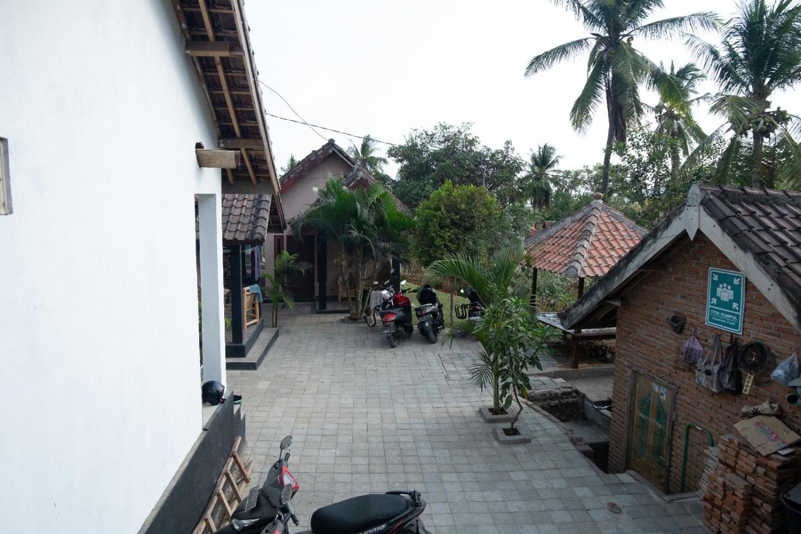 Ramdan Homestay Kuta  ภายนอก รูปภาพ
