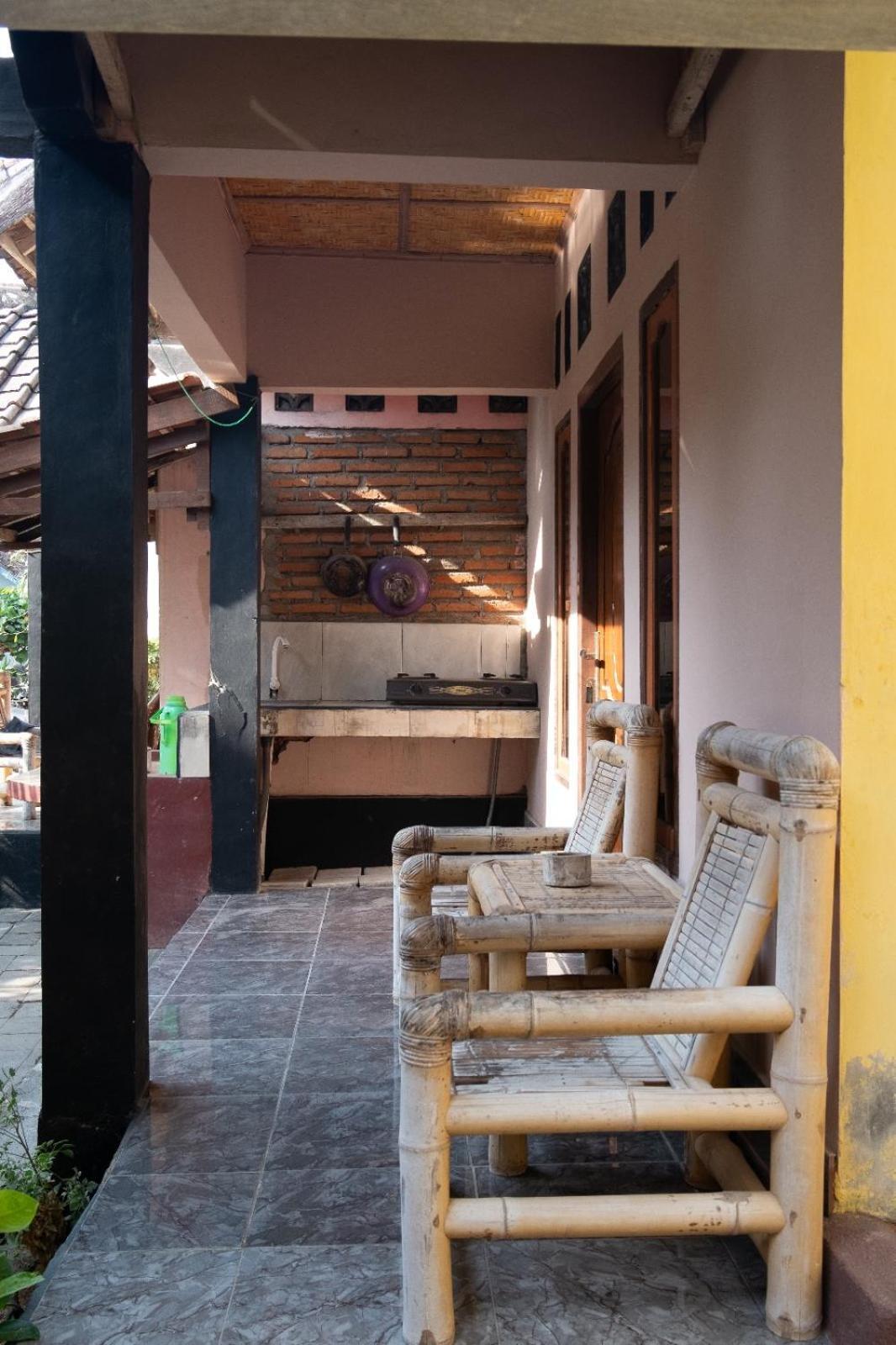 Ramdan Homestay Kuta  ภายนอก รูปภาพ