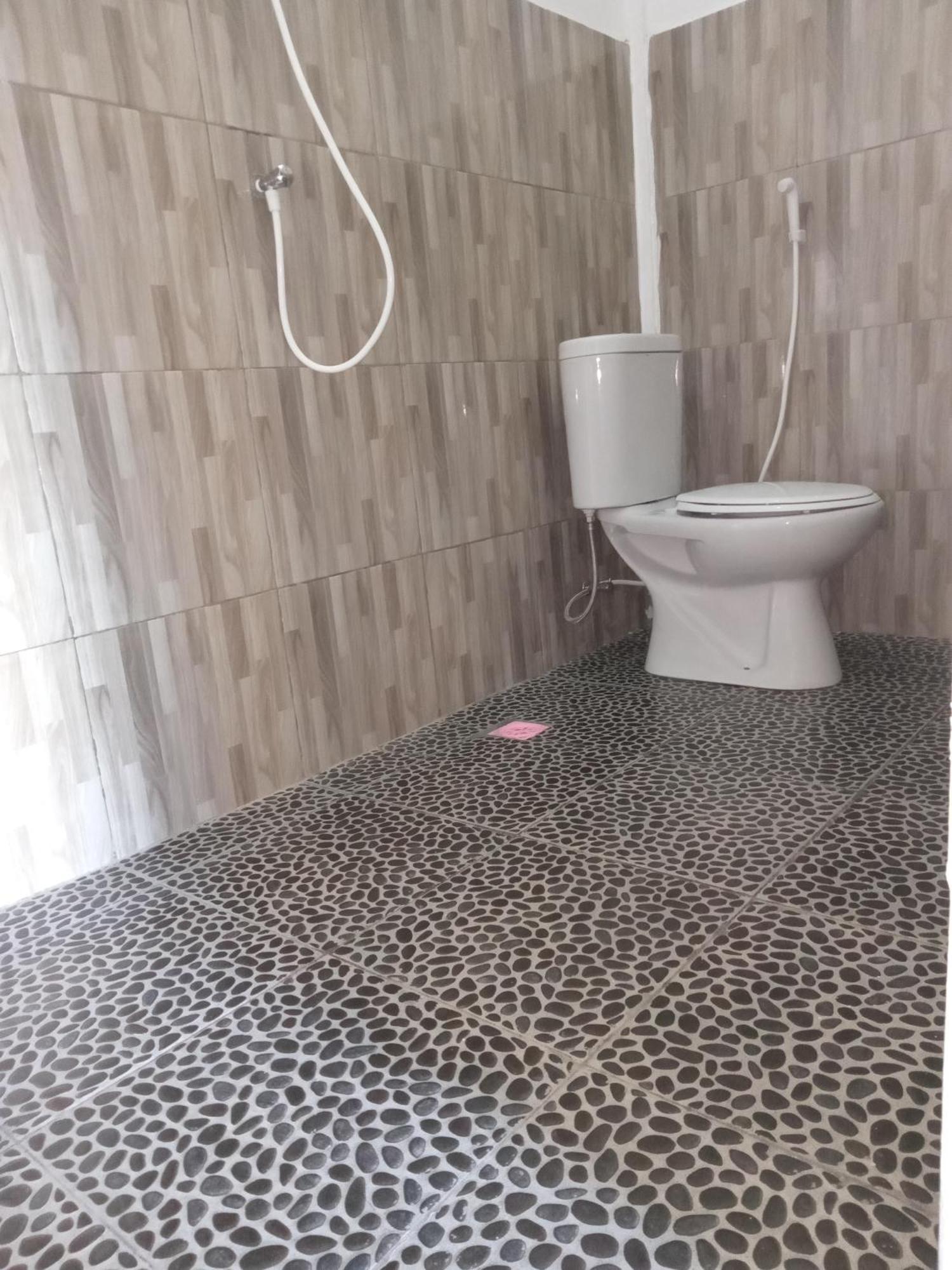 Ramdan Homestay Kuta  ภายนอก รูปภาพ