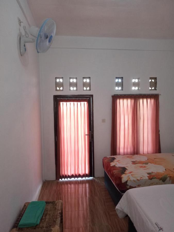 Ramdan Homestay Kuta  ภายนอก รูปภาพ
