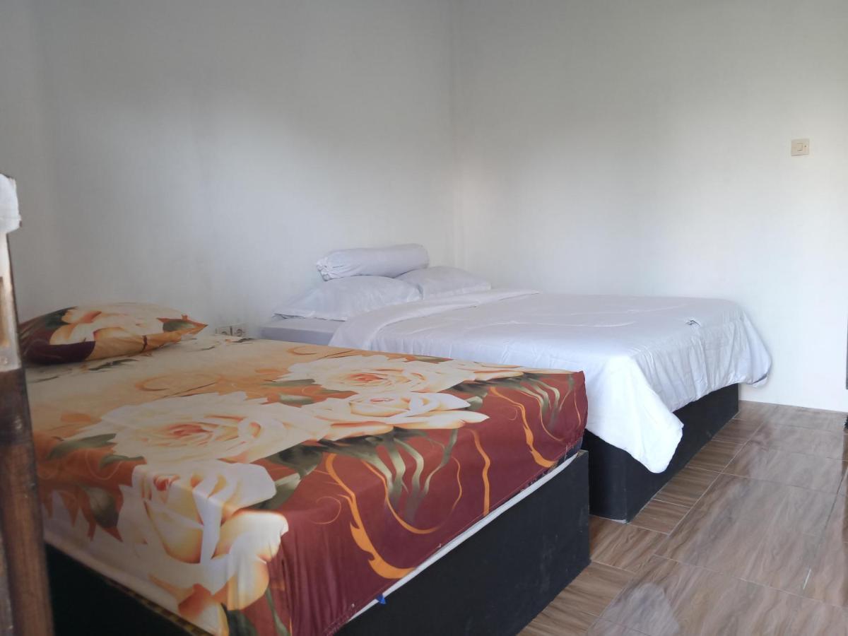 Ramdan Homestay Kuta  ภายนอก รูปภาพ