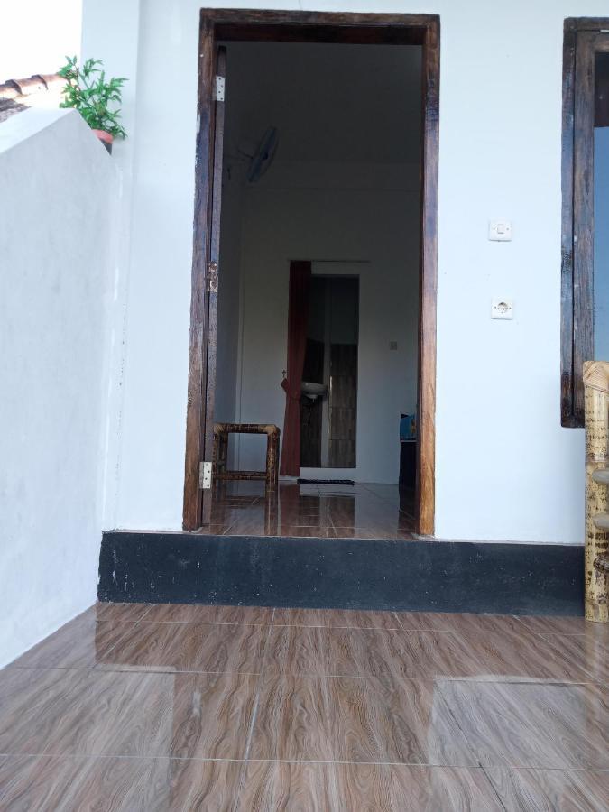 Ramdan Homestay Kuta  ภายนอก รูปภาพ